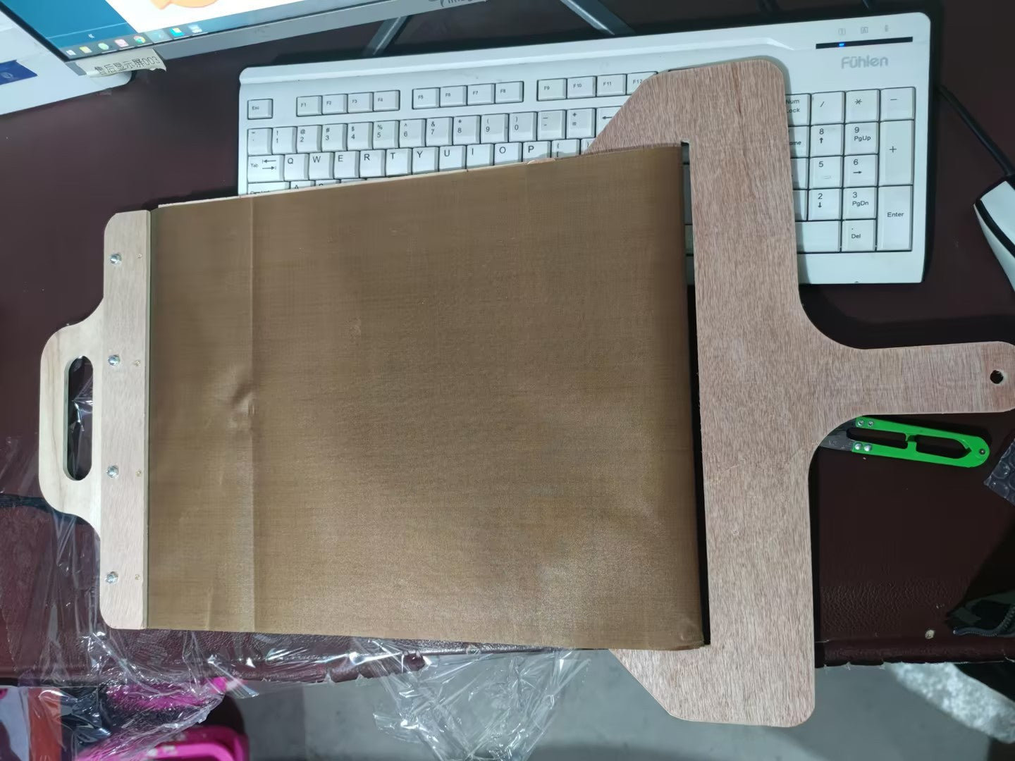 High-Quality Wooden Pizza Peel with Non-Stick Surface – Perfect for Precise Baking and Convenient Storage